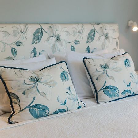 Revive On Oakview Boutique Beauty And Accommodation アシュバートン エクステリア 写真