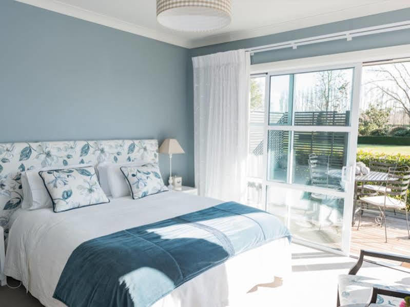Revive On Oakview Boutique Beauty And Accommodation アシュバートン エクステリア 写真